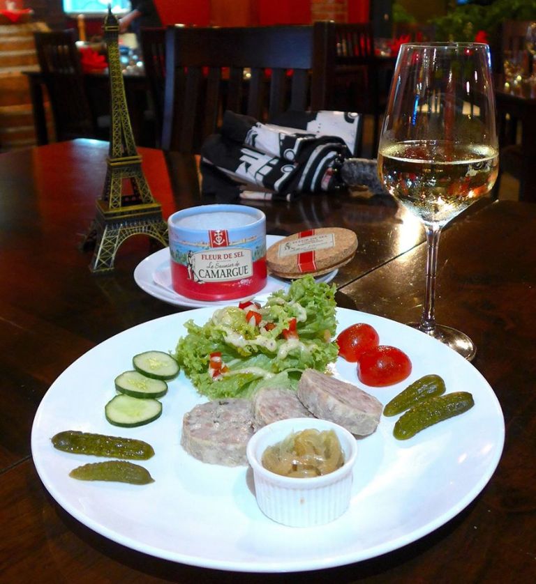 11232903_10154281454825278_3498104987852513953_o