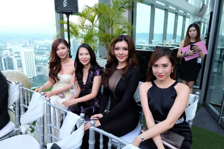 Some of the gorgeous gusts included Miss Universe Malaysia 2013 Carey Ng. Amber Chia and Dato Jimmy Choo were also in attendance along with a lot of other high-profile people.