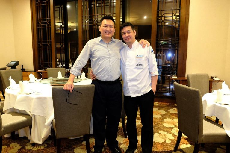 With Chef Kok. It's nice to see him a couple of time a year namely Chinese New Year, Mooncake festival and MIGF