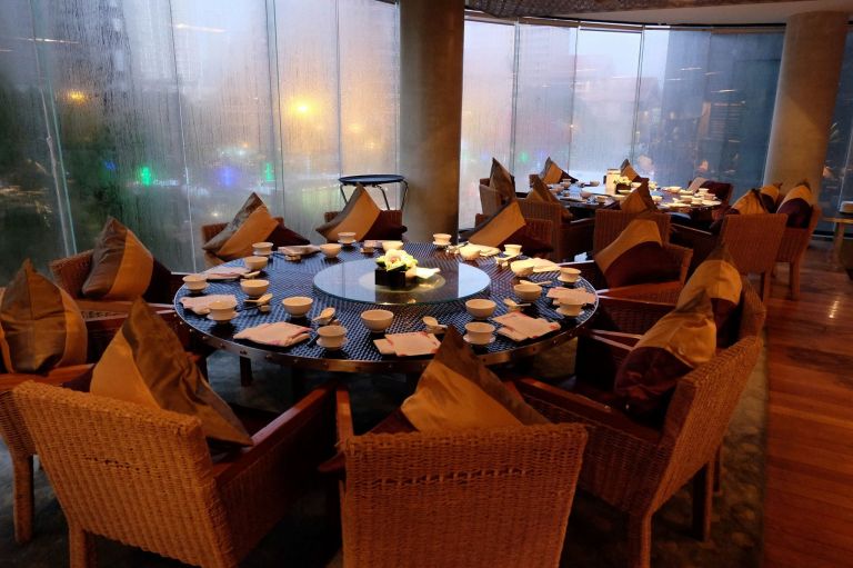 It was raining heavily that evening so the windows were frosted up actually contributing to an even nicer ambience