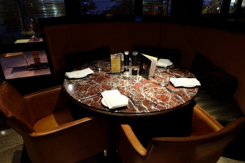 Book in advance and ask for a nice sofa table for Valentine's Day dinner