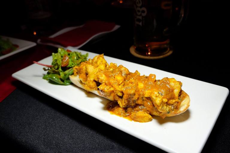  Tartines - New Dehli - Chicken cooked in rich butter gravy - RM27.00