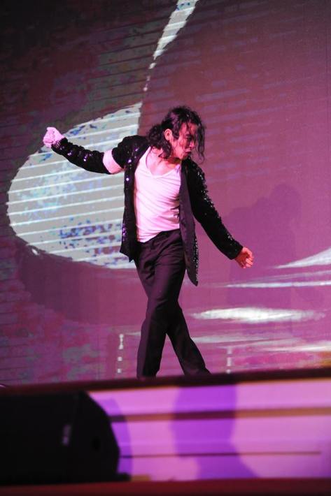 "Michael Jackson" also performed at the awards
