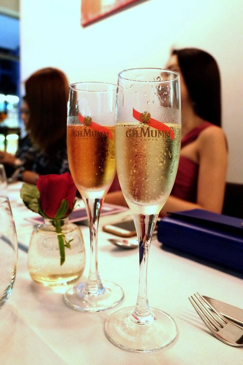 G.H Mumm champagnes to go with the first few courses - Mumm Cordon Rouge for the guys and Mumm Rose for the girls