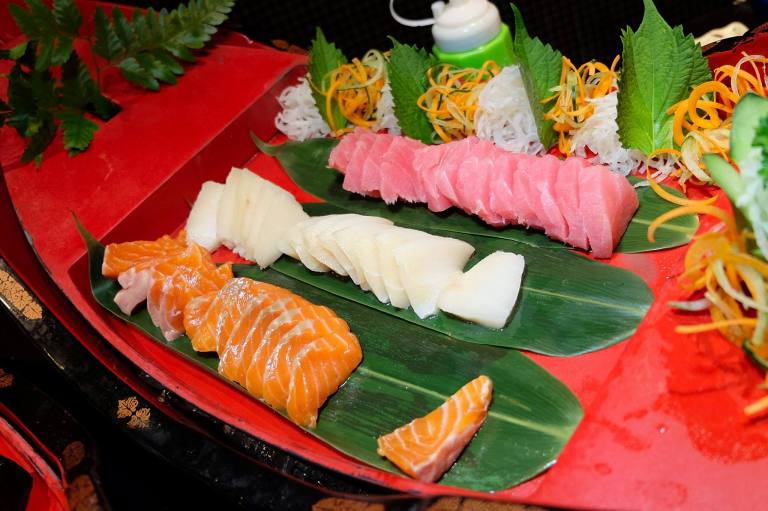 Sashimi which is constantly refilled