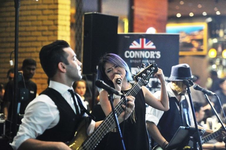 Kelly Siew with her band Mad Sally rocking the house!