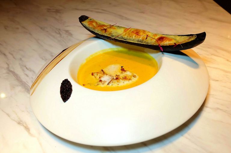 Bisque di Aragosta - Milky Foamed Lobster Bisque served with Cheese Bread - RM65