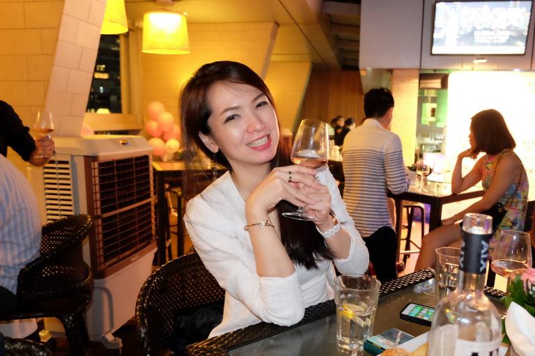 AIX Rose Wine Tasting Skybar Traders Hotel (2)