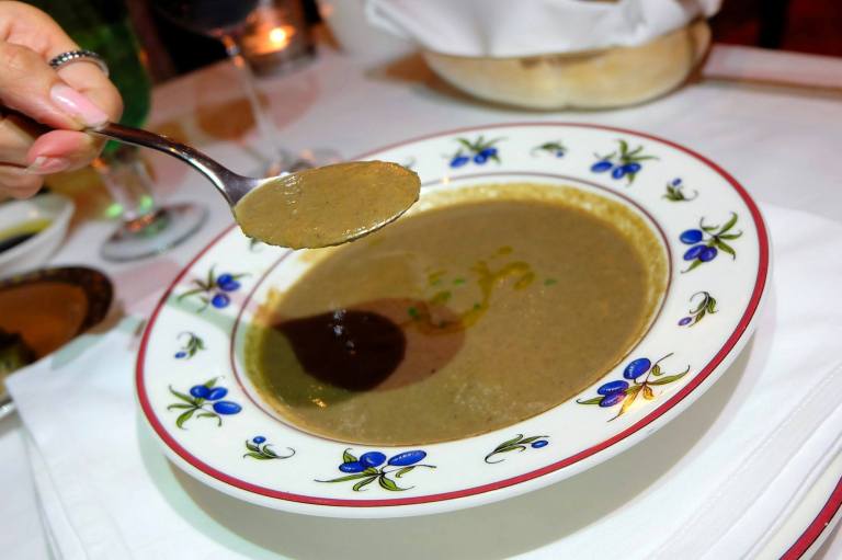 Not overly rich and creamy to the point where it drowns out the taste of the chanterelles! With this soup, you actually taste the full flavours of the mushrooms!