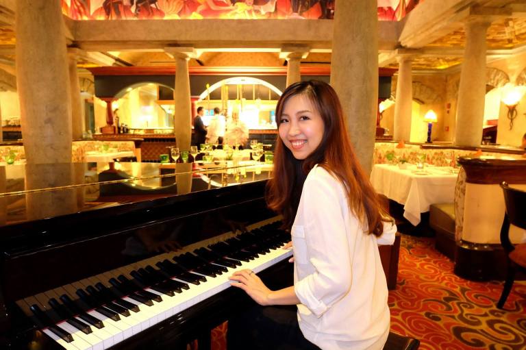 New pianist at Villa Danieli?