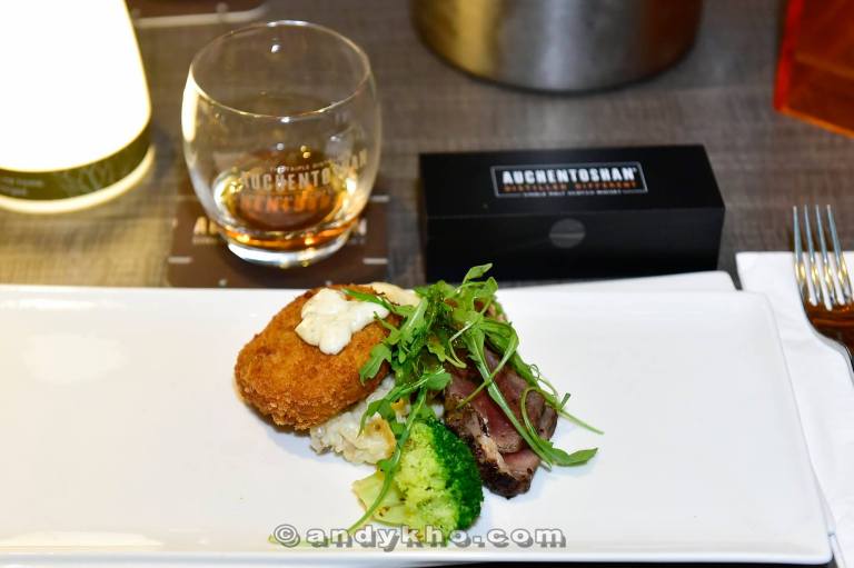 We also had some delicious food to go along with the whisky