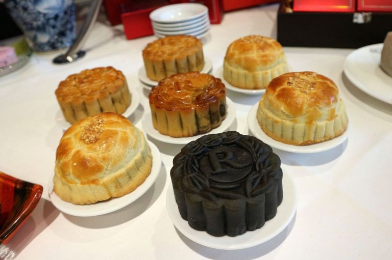 Renaissance Kuala Lumpur Hotel Mooncake (6)