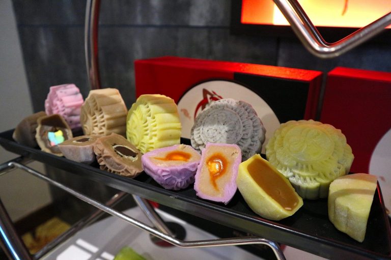 Renaissance Kuala Lumpur Hotel Mooncake (7)