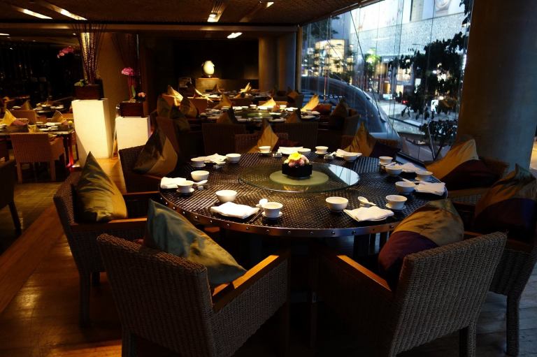 The window tables offer a great view of the bustling Jalan Bukit Bintang and Pavilion KL