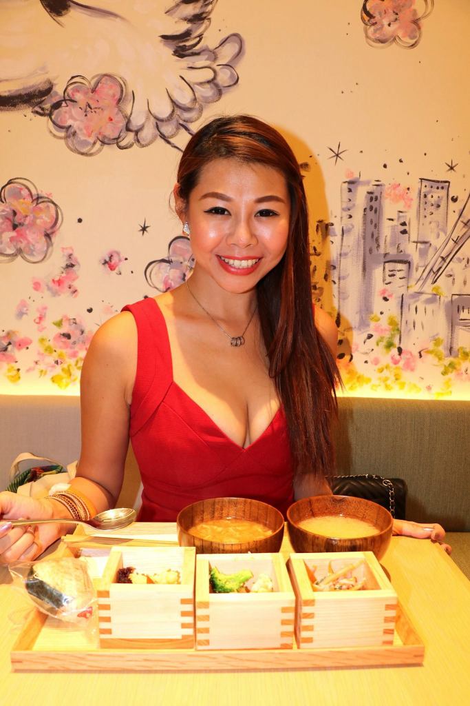 Trying out some of the Japanese food. For a departmental store, they have a lot of cafes and food offerings!