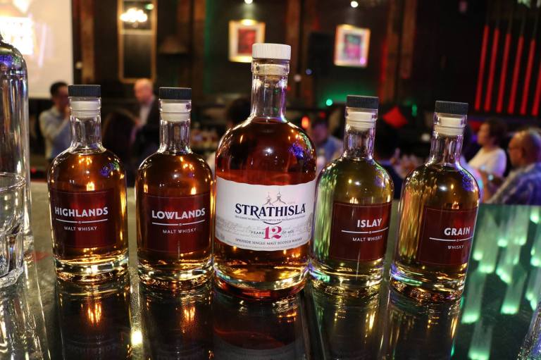 chivas-whisky-lab-15