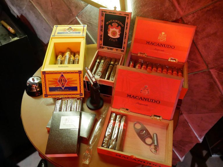 For this tasting, The Glenlivet expressions were paired with cigars!