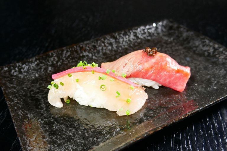 Fret not if you (or your date) don't eat beef. Just inform the restaurant beforehand and they will give you a (non-beef) replacement that is just as delicious!