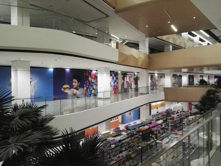 Shot from the first floor. There's a vendor selling toys on the ground floor but unfortunately there were no shoppers around.