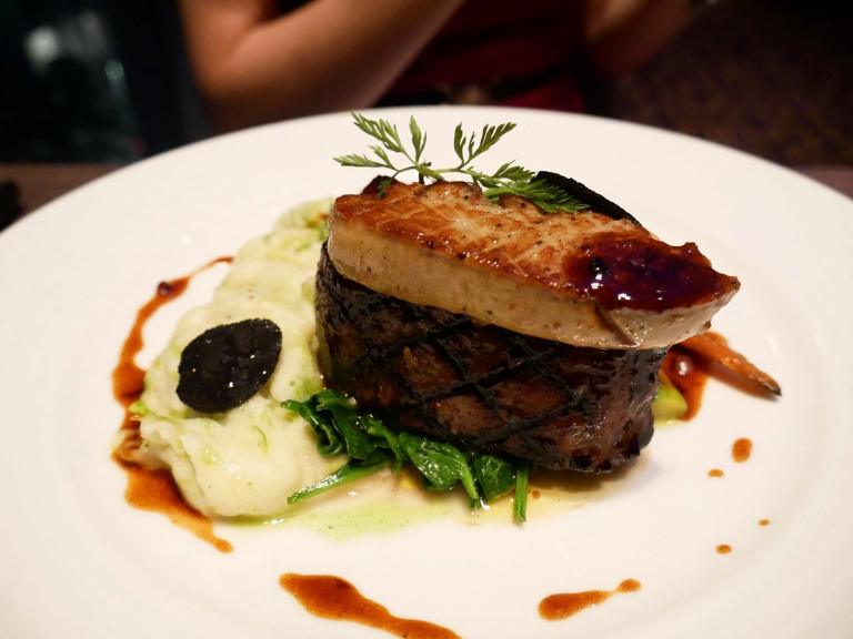 gobo-upstairs-lounge-grill-traders-hotel-kl-valentines-day-22