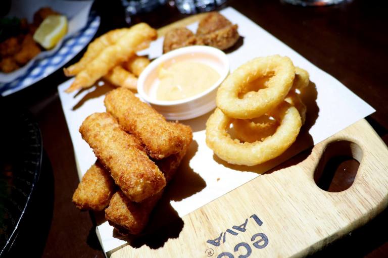 private-room-taman-tun-dr-ismail-kuala-lumpur-11