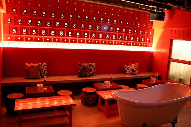 The next section is what I call the "bathtub" section