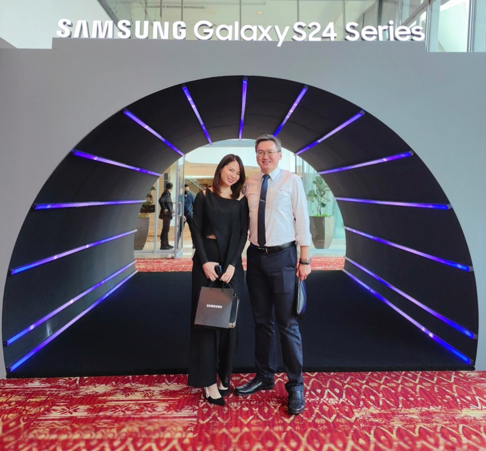 A pic with the sweet Choo Mei Sze. Thanks Samsung Malaysia for having me at the launch!