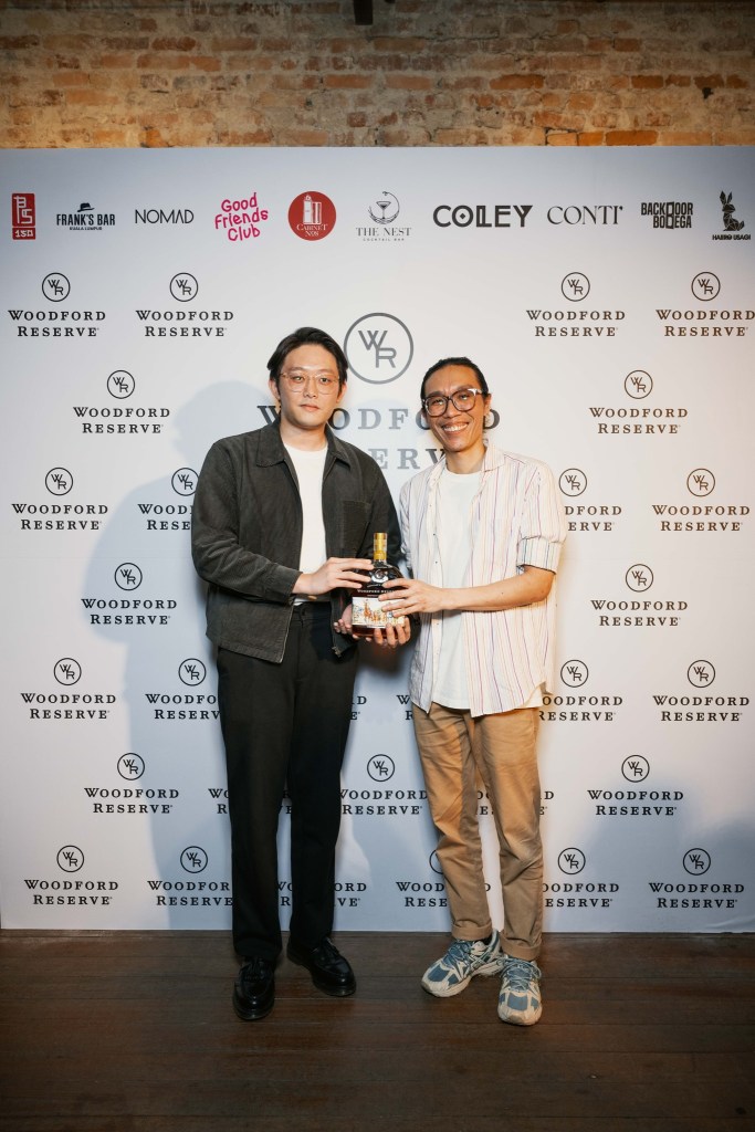 Second Runner-Up - Tan Zheng Wei from Coley with judge Scott Lee (Features and Digital Editor of Noble 名人)