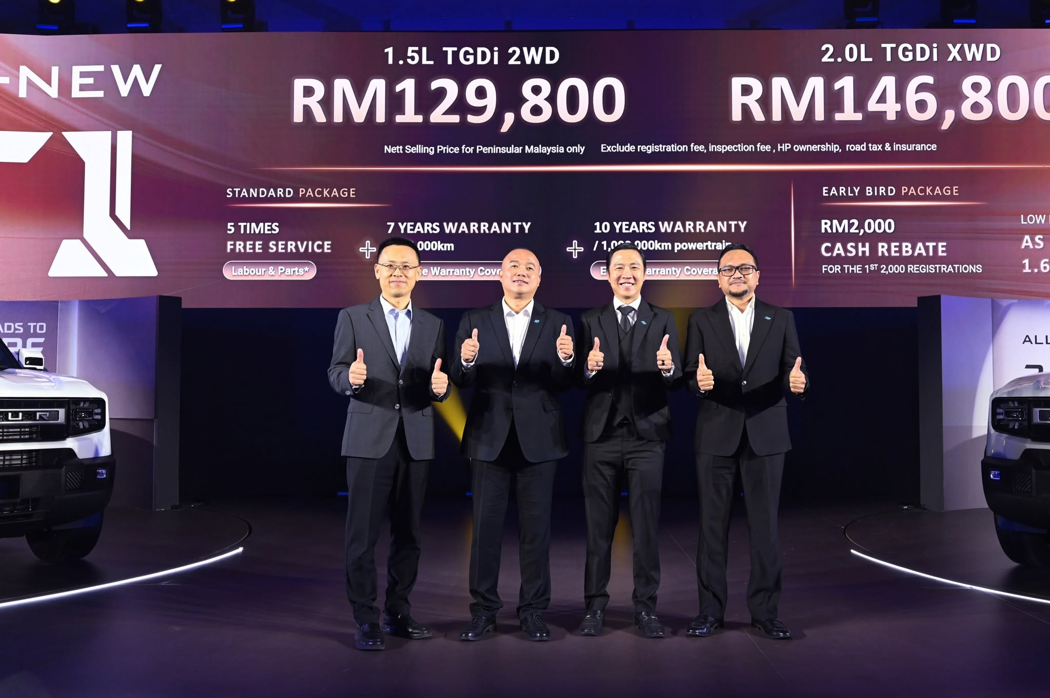 ⁠Mr. Park, Vice President of Jetour Auto Malaysia; ⁠Mr. Fu Yong, Chief Executive Officer of Jetour Auto Malaysia; Mr. Nicholas Ng, Vice President of Jetour Auto Malaysia; and Mr. Azhar, Director of Sales for JETOUR Auto Malaysia, at the launch of the all-new JETOUR T1.