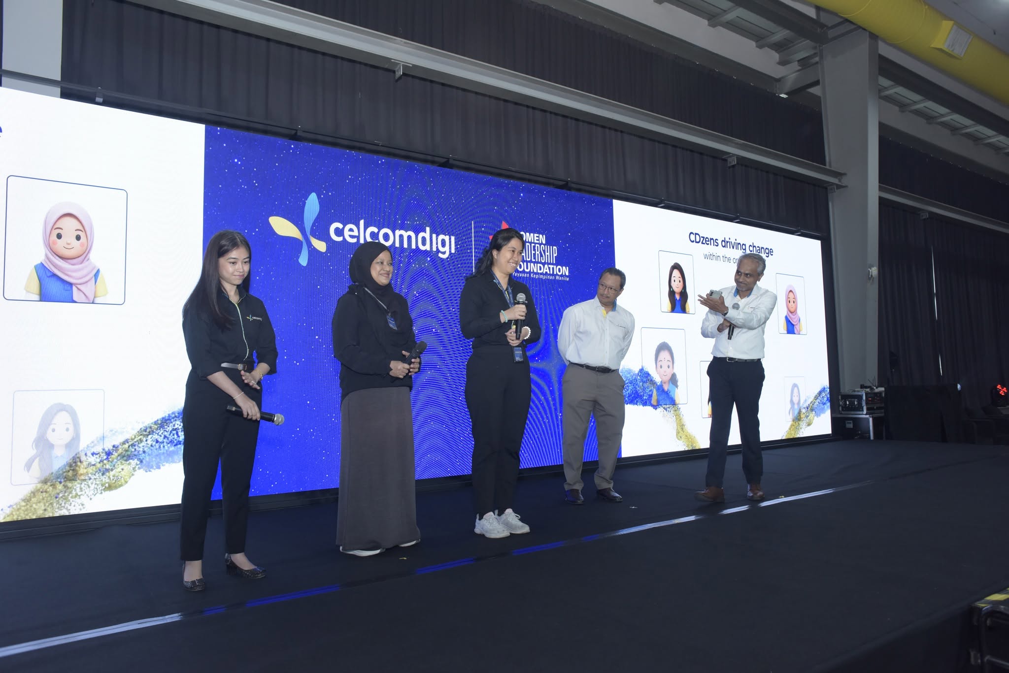 [From left to right] Nur Yasmin binti Mortaza, Senior Privacy Specialist, CelcomDigi; Wan Ilyana binti Wan Yahya, Head of Process Excellence & Continuous Improvement, CelcomDigi; Pashia Tajol Asanan, Unit Head, Franch